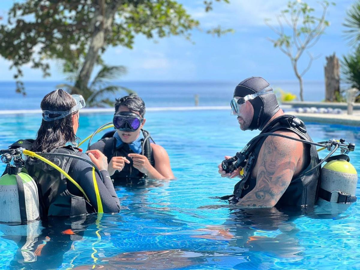 Infinity Diving Resort And Residences Dauin Eksteriør bilde